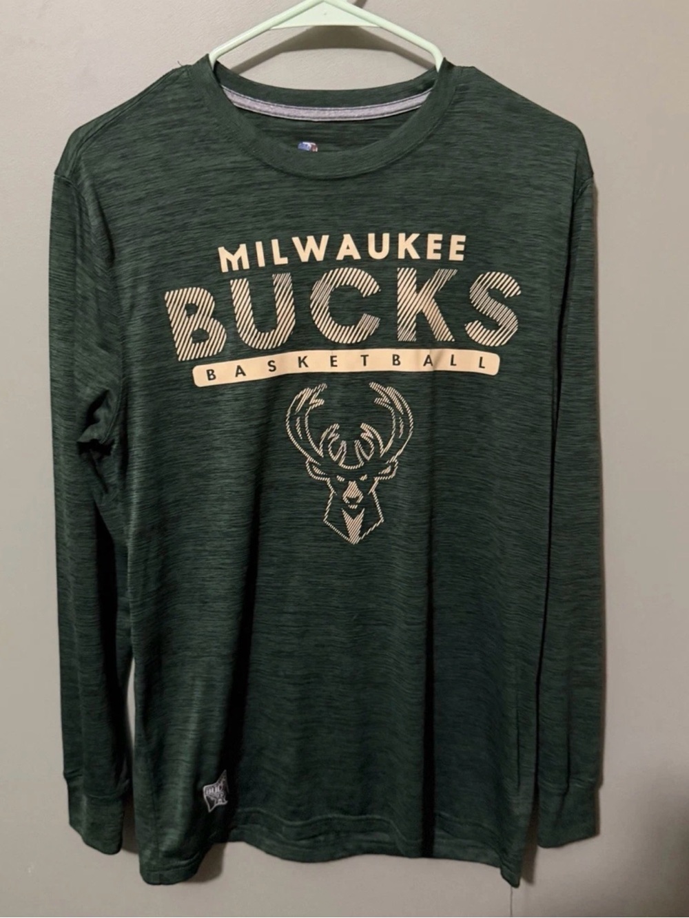 NBA Milwaukee Bucks Long Sleeve Shirt Size Men's Small
